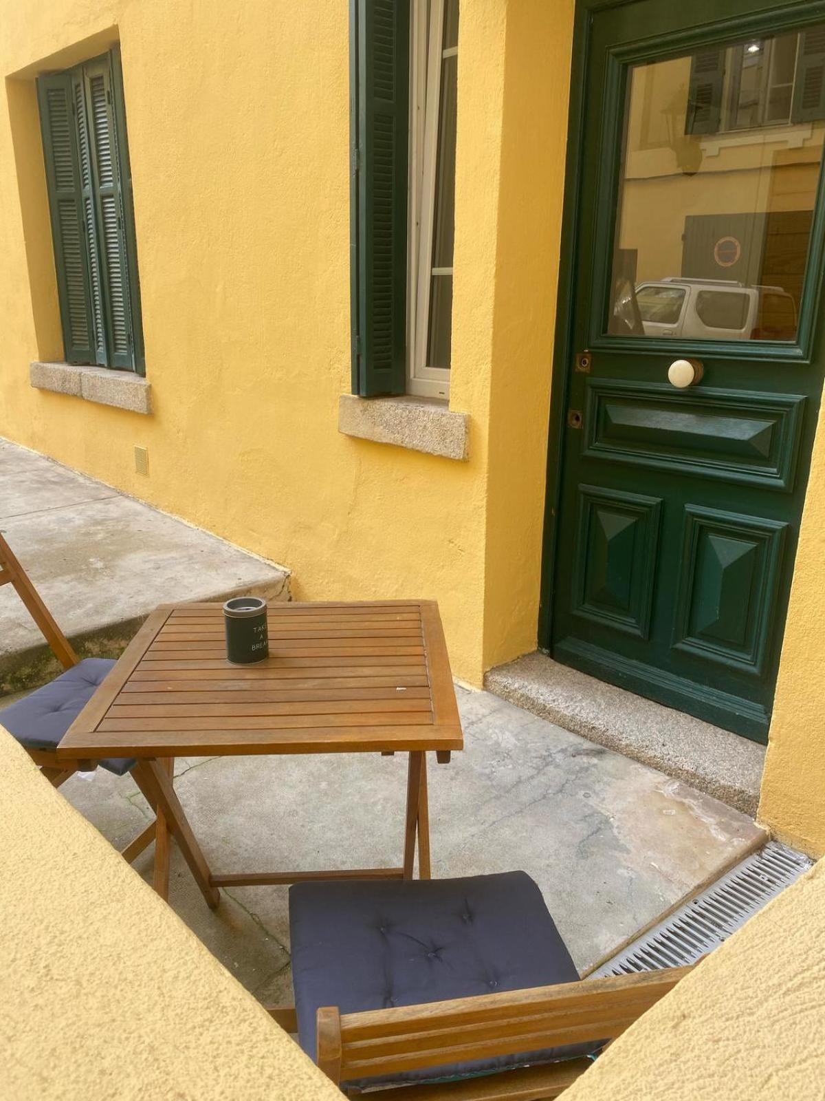 Appartement Plein De Charme - Ajaccio Hyper Centre Exterior photo